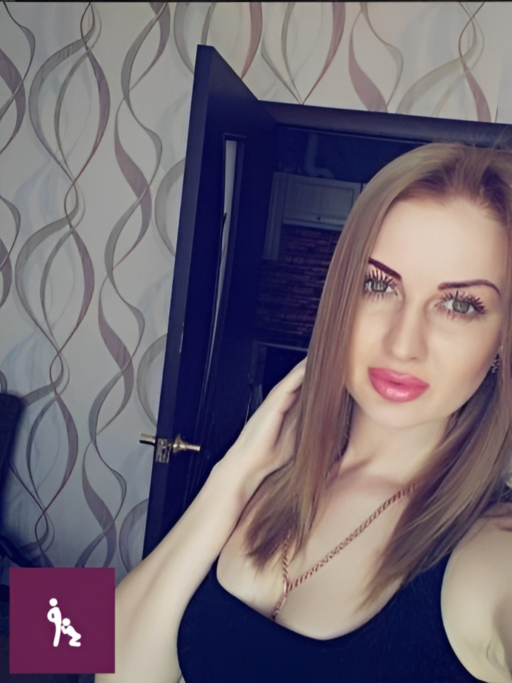 Кира привлекальеная девушка из Курска цена от 10000 руб