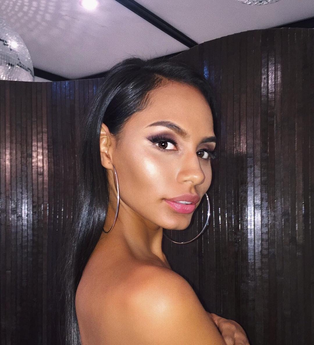 Рина привлекальеная девушка из Курска цена от 3500 руб