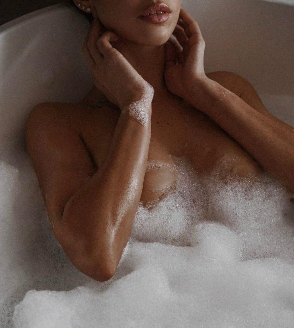 Галина привлекальеная девушка из Курска цена от 5000 руб