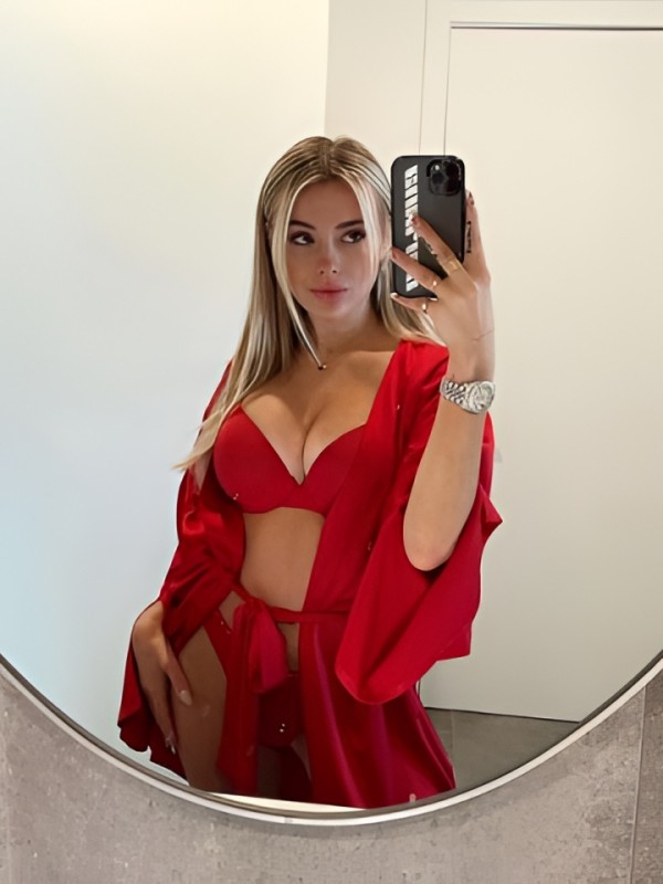 Белослава привлекательная девушка из Курска цена от 4000 руб