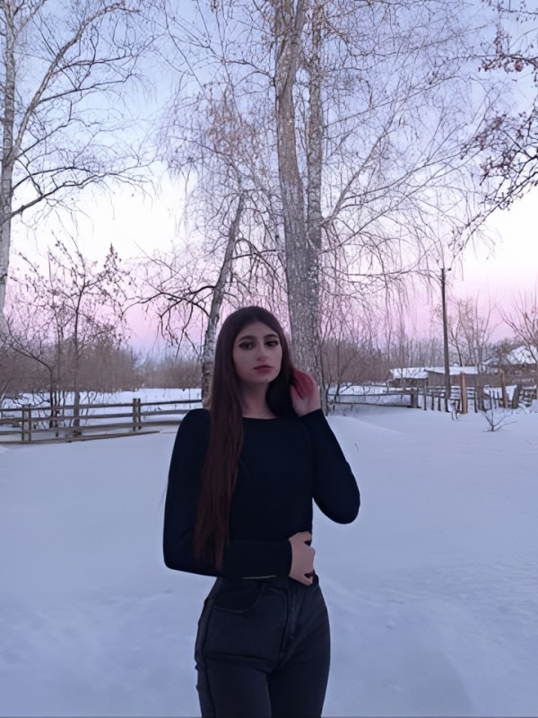 Кира привлекательная девушка из Курска цена от 10000 руб