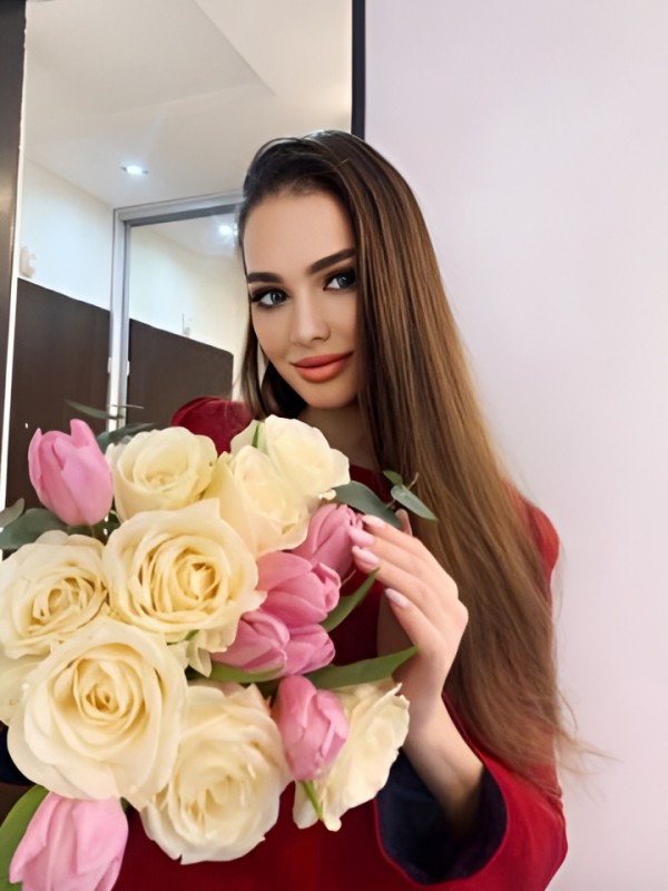 Слава привлекательная девушка из Курска цена от 1500 руб