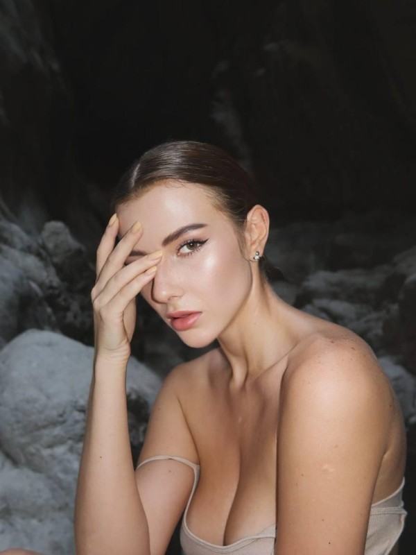 Янка привлекательная девушка из Курска цена от 7000 руб