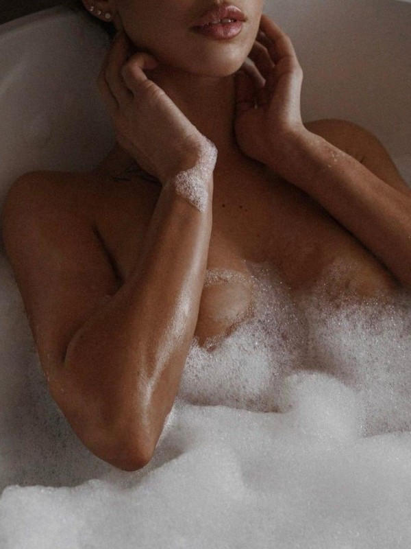 Галина привлекательная девушка из Курска цена от 5000 руб